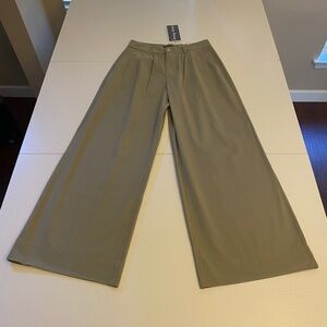 Indigo Rising Women's Tan Wide Leg High Waist Pleated Pants Size 9/29